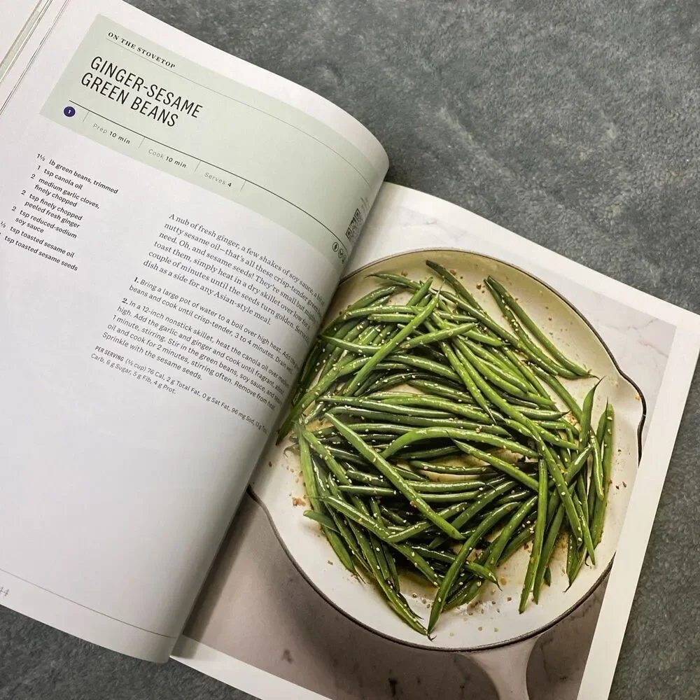 Best Of WW (Weight Watchers) Volume 2 Cookbook 2022 256 Pages